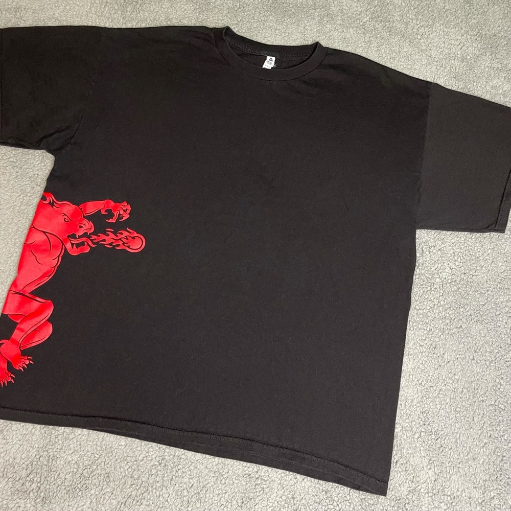 Graphic tee